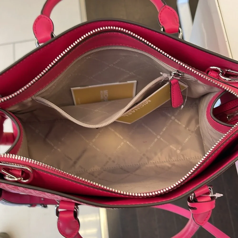 Michael Kors Sheila Medium Ombré Signature CZ Logo Satchel Crossbody Center - Picture 11 of 16